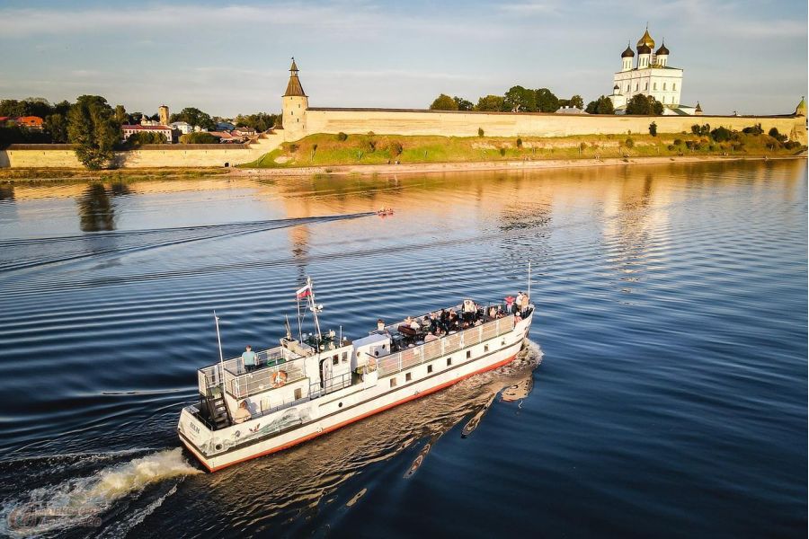 Спутник по древнему ПСКОВУ