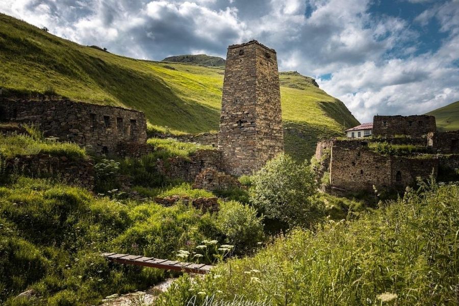 К ледникам и водопадам в горах Осетии. Активный отдых