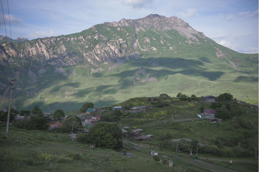 Джип-тур летом и осенью: лавочки и качели Северной Осетии