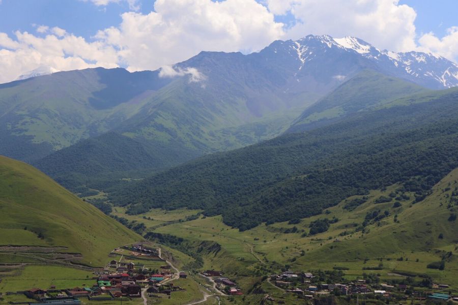 Два дня в Осетии на джипах, отель 4* в горах с бассейном