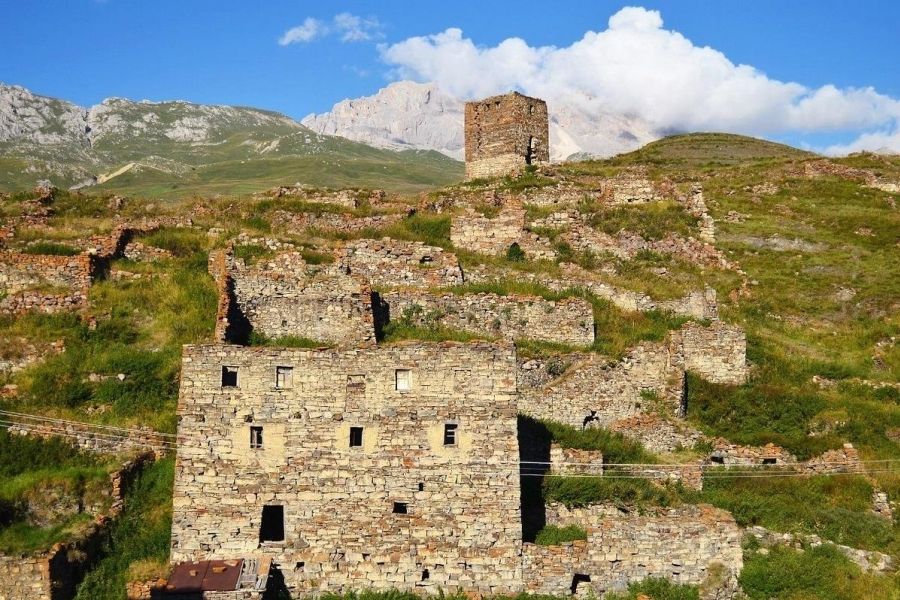 К ледникам и водопадам в горах Осетии. Активный отдых