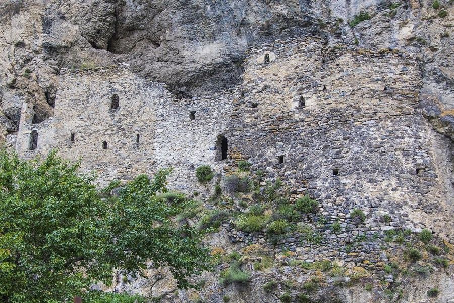 К ледникам и водопадам в горах Осетии. Активный отдых